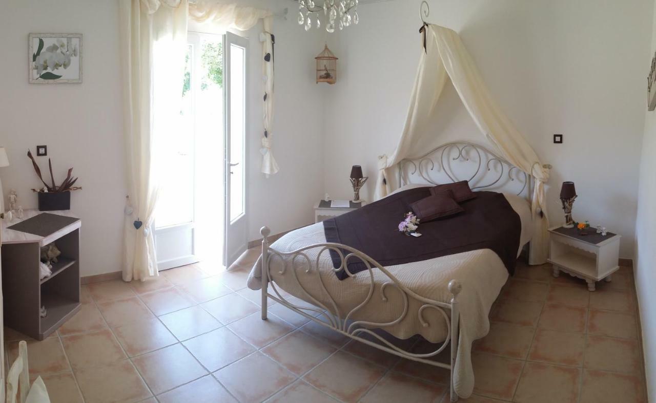Hotel Les Galines Rians  Zewnętrze zdjęcie